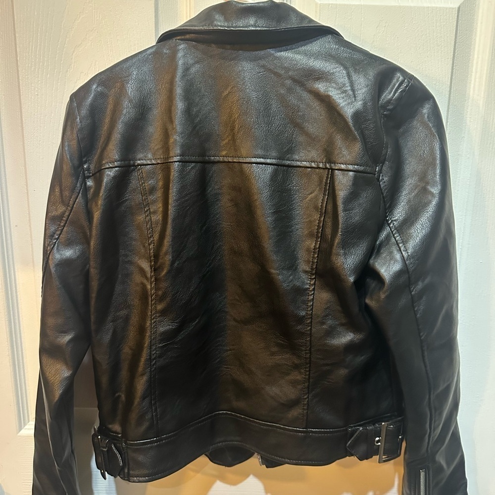 Love Tree NWT Faux Black Leather Zip - Up Jacket W/Pockets Size Medium - Picture 9 of 10